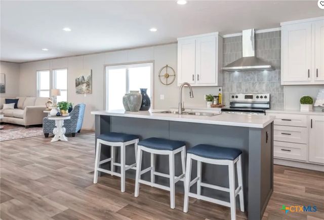 4927 Mustang Way, San Marcos, TX 78666