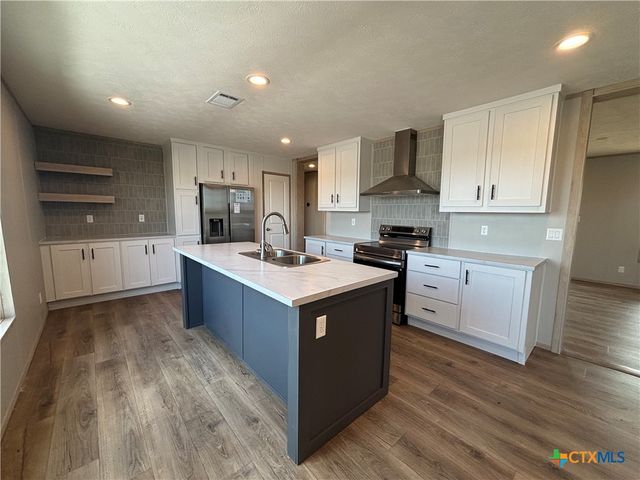 4927 Mustang Way, San Marcos, TX 78666