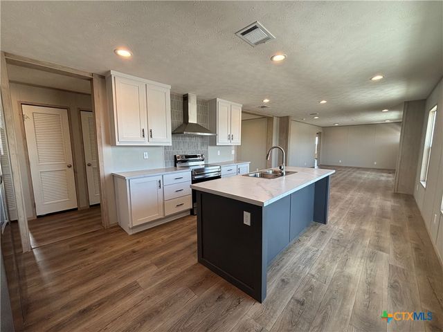 4927 Mustang Way, San Marcos, TX 78666
