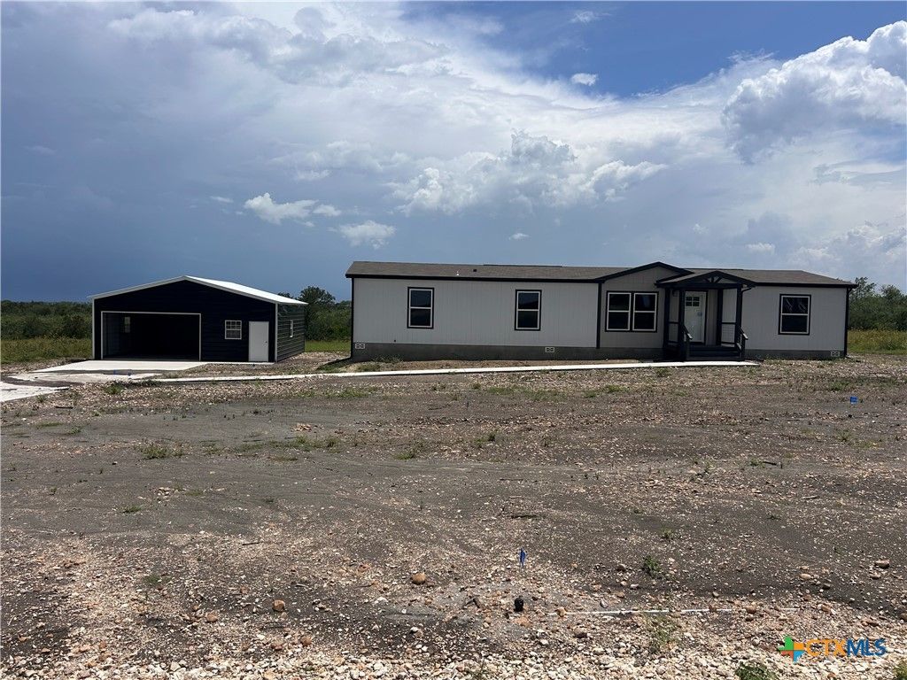 4927 Mustang Way, San Marcos, TX 78666