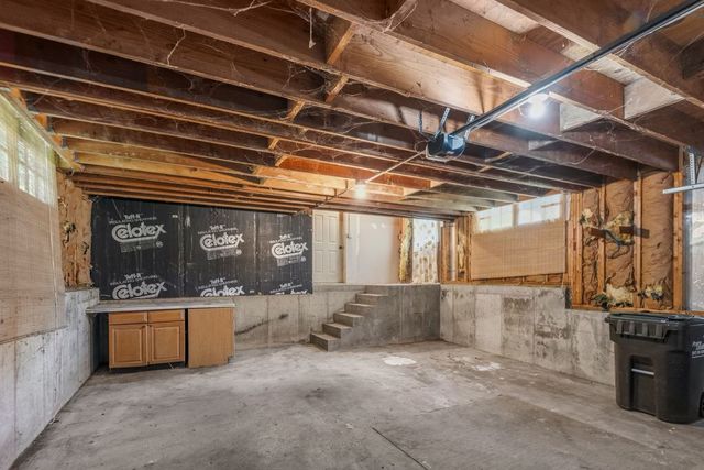 598 Eton Drive, North Barrington, IL 60010