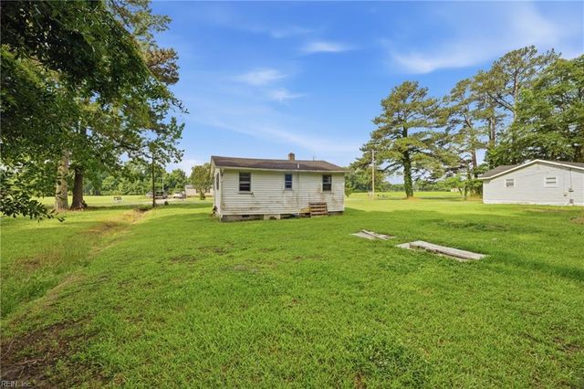 592 Crooked Run RD, Elizabeth City, NC 27909