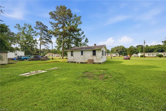 592 Crooked Run RD, Elizabeth City, NC 27909