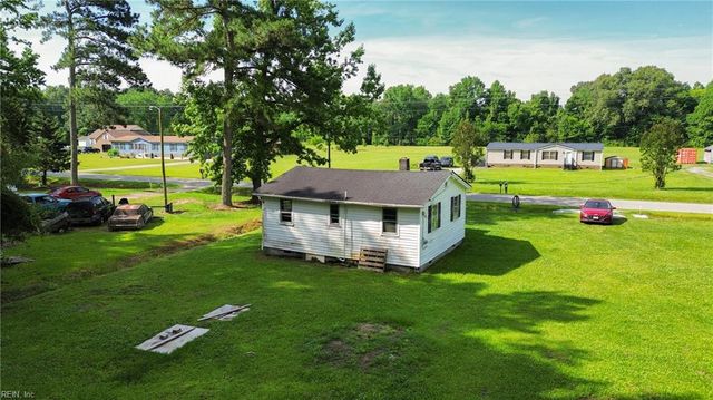 592 Crooked Run RD, Elizabeth City, NC 27909