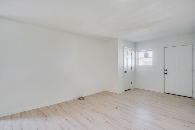 1621 E Catalina St, Wichita, KS 67216