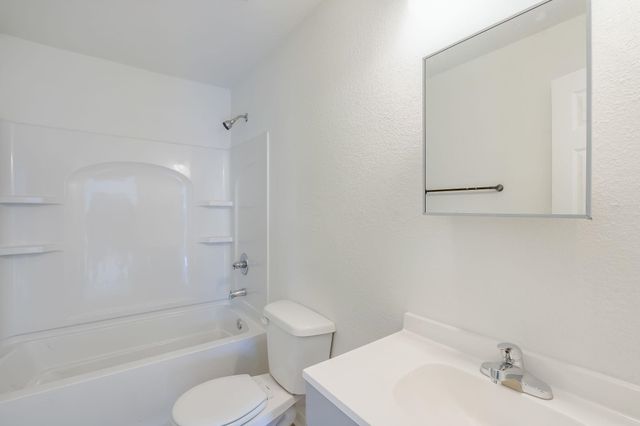 1621 E Catalina St, Wichita, KS 67216