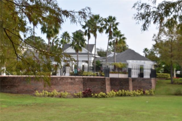 316 SOUTHERN PECAN CIRCLE 205, Winter Garden, FL 34787