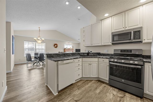 4104 Treeline Court NE, Cedar Rapids, IA 52411