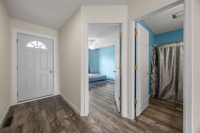 4104 Treeline Court NE, Cedar Rapids, IA 52411