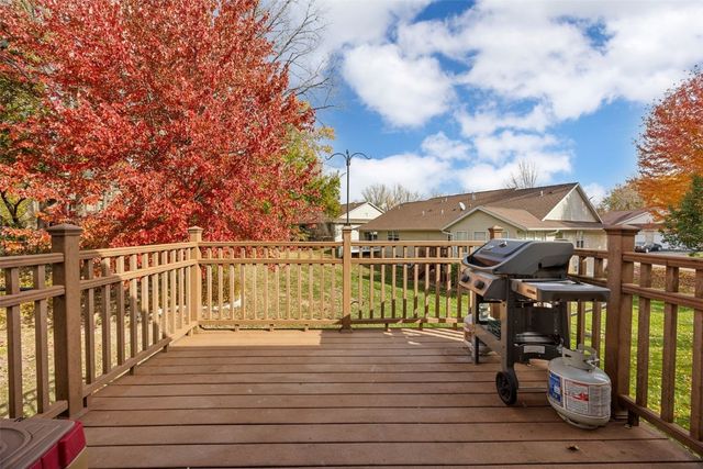 4104 Treeline Court NE, Cedar Rapids, IA 52411