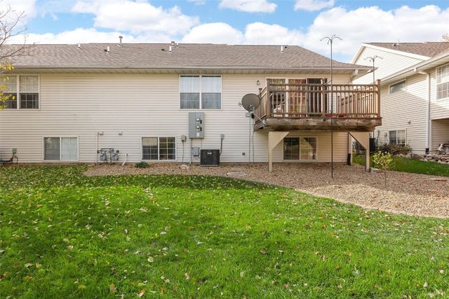 4104 Treeline Court NE, Cedar Rapids, IA 52411