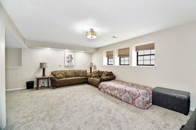 14910 W 65th Street, Shawnee, KS 66216