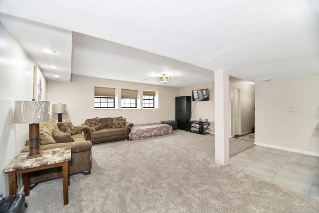 14910 W 65th Street, Shawnee, KS 66216