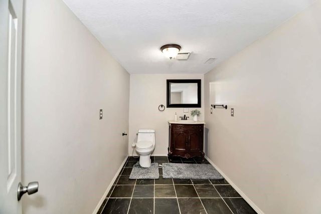 14910 W 65th Street, Shawnee, KS 66216