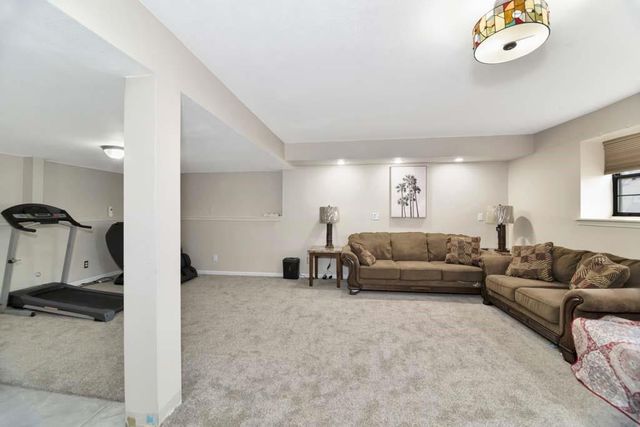 14910 W 65th Street, Shawnee, KS 66216