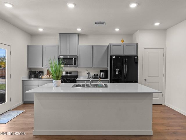 7397 Mountain Top Drive, Reno, NV 89506