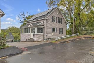 23 Dryden St, Worcester, MA 01605