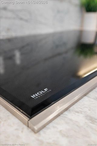 104 N CENTER COVE, Northville, MI 48167