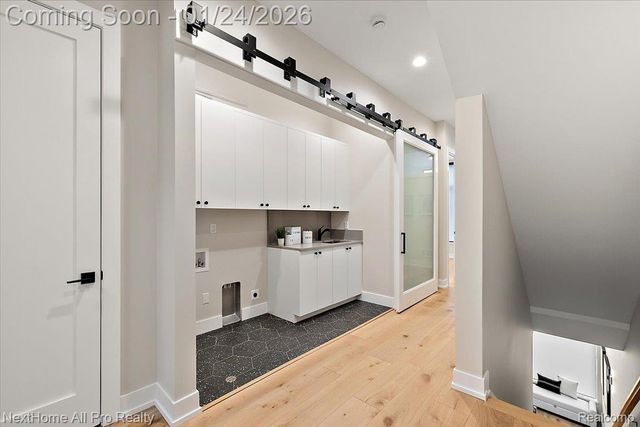 104 N CENTER COVE, Northville, MI 48167