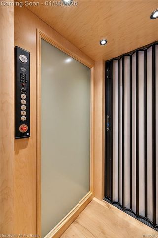 104 N CENTER COVE, Northville, MI 48167