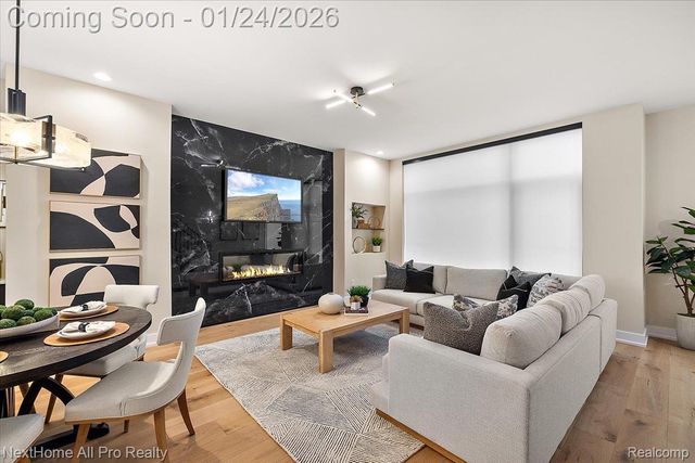 104 N CENTER COVE, Northville, MI 48167