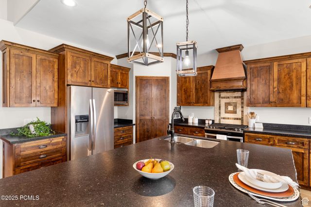 S 1685 Oak Lane, Kamas, UT 84036
