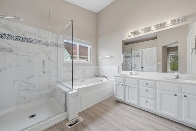 2824 WHITEHALL Lane, Naperville, IL 60564