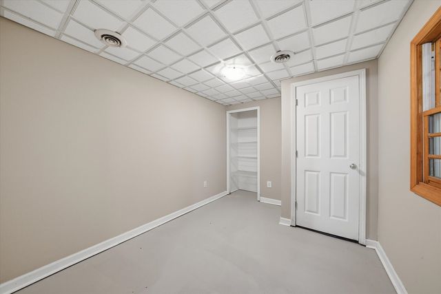 2824 WHITEHALL Lane, Naperville, IL 60564