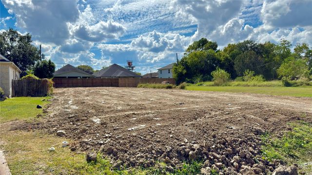 8318 Swiftwater Street, Houston, TX 77075