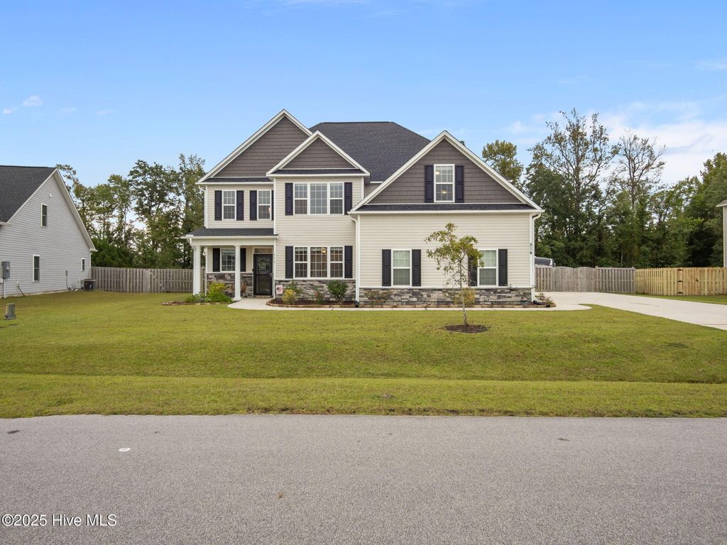 514 Jarrotts Place, Jacksonville, NC 28546