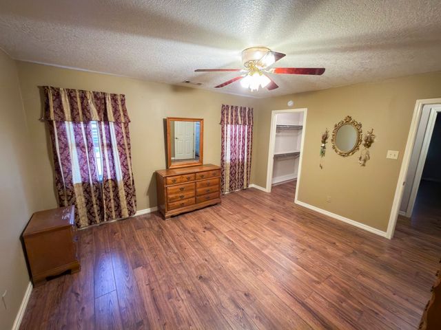 10238 Woodlyn Drive, Lincoln, AR 72744