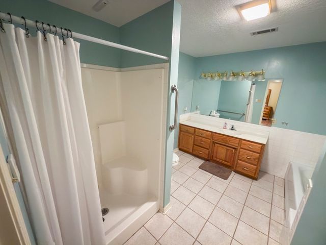 10238 Woodlyn Drive, Lincoln, AR 72744