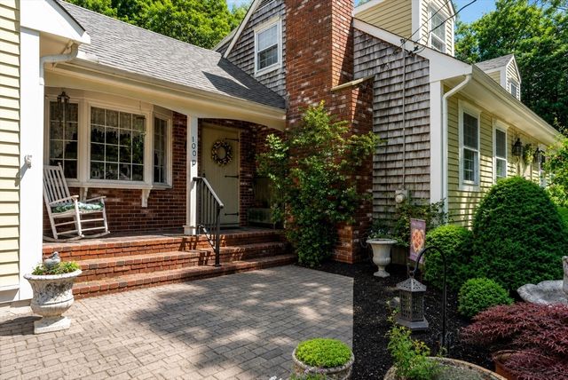 100 D Drive, Westport, MA 02790