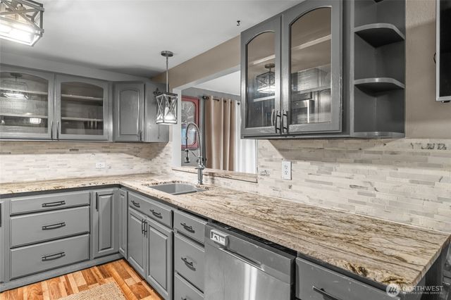 8831 Daffodil Lane SE, Olympia, WA 98513