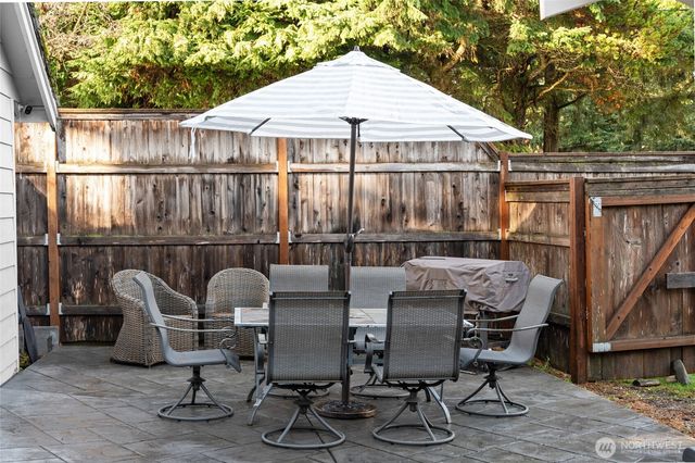 8831 Daffodil Lane SE, Olympia, WA 98513