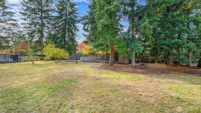 8831 Daffodil Lane SE, Olympia, WA 98513