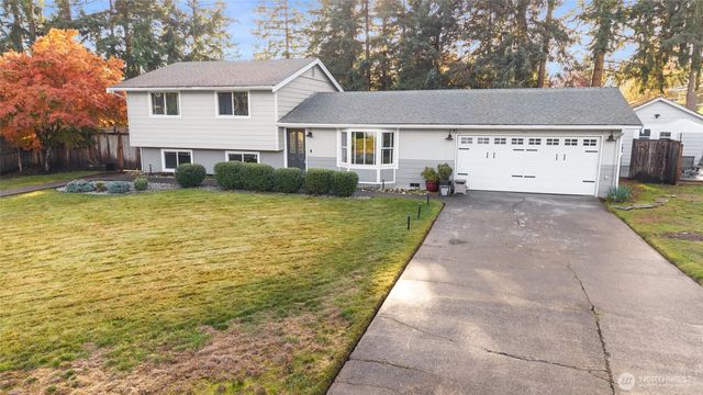 8831 Daffodil Lane SE, Olympia, WA 98513