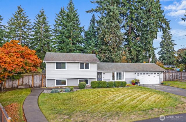 8831 Daffodil Lane SE, Olympia, WA 98513