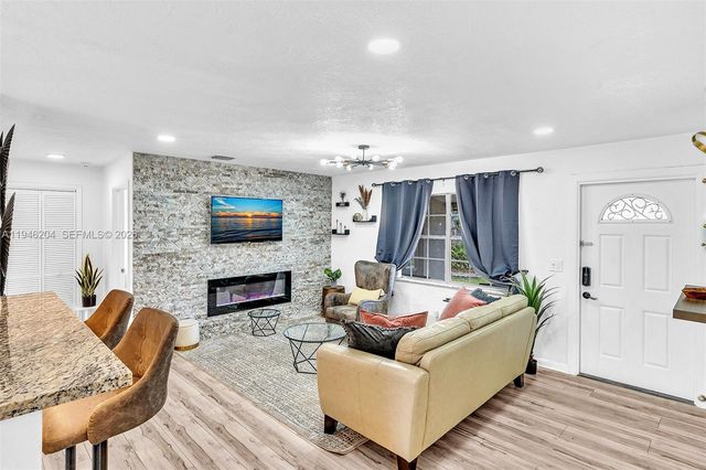 4633 SW 28th Ave, Dania Beach, FL 33312