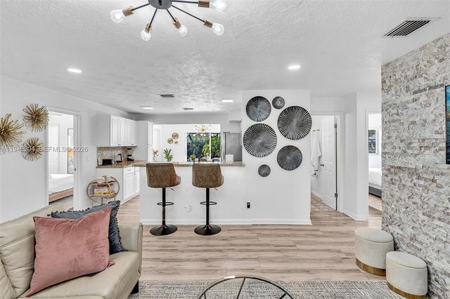 4633 SW 28th Ave, Dania Beach, FL 33312