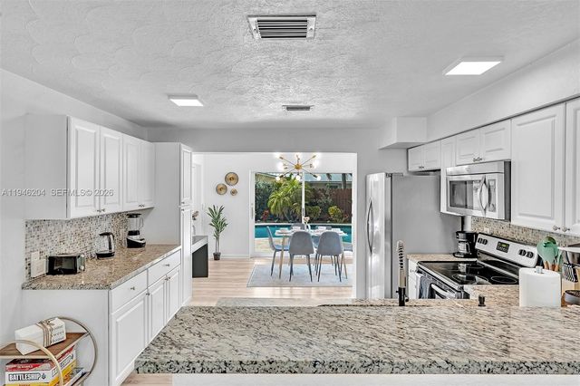 4633 SW 28th Ave, Dania Beach, FL 33312