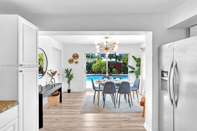 4633 SW 28th Ave, Dania Beach, FL 33312