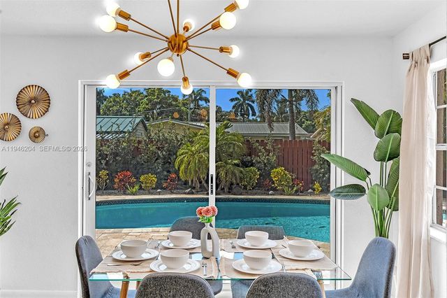 4633 SW 28th Ave, Dania Beach, FL 33312