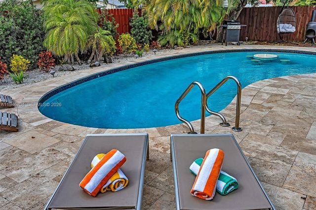 4633 SW 28th Ave, Dania Beach, FL 33312