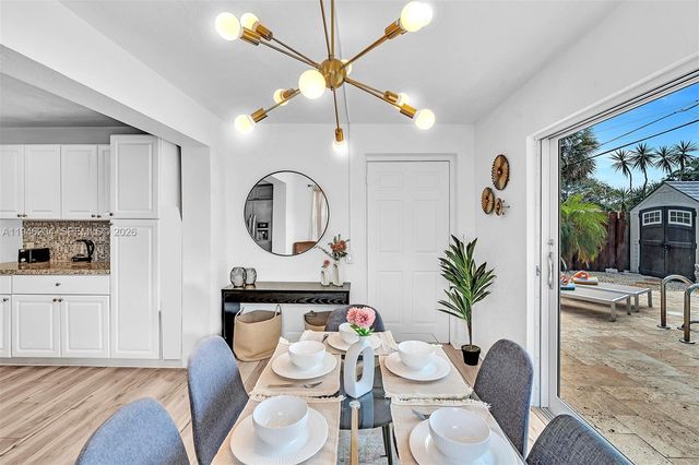 4633 SW 28th Ave, Dania Beach, FL 33312