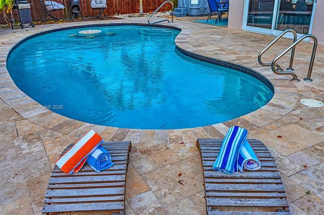 4633 SW 28th Ave, Dania Beach, FL 33312