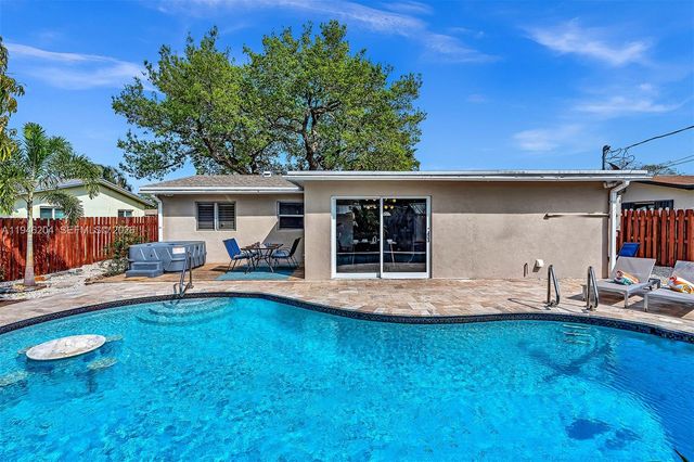 4633 SW 28th Ave, Dania Beach, FL 33312