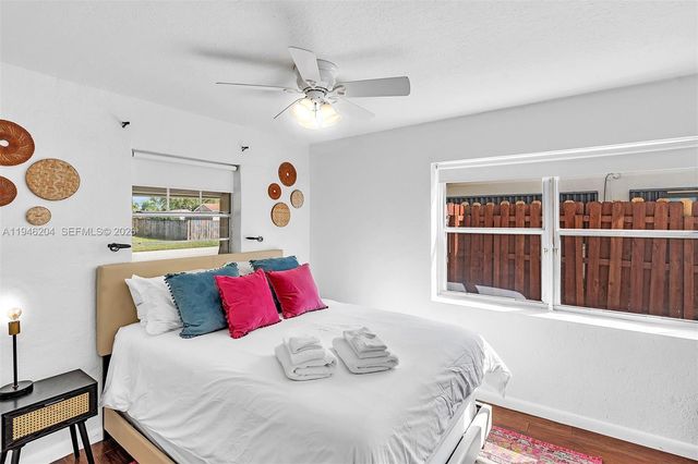 4633 SW 28th Ave, Dania Beach, FL 33312