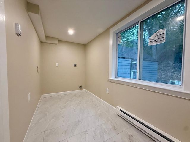 714 Lynnfield St, Lynn, MA 01904