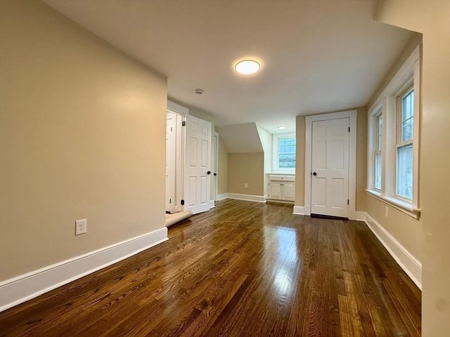 714 Lynnfield St, Lynn, MA 01904